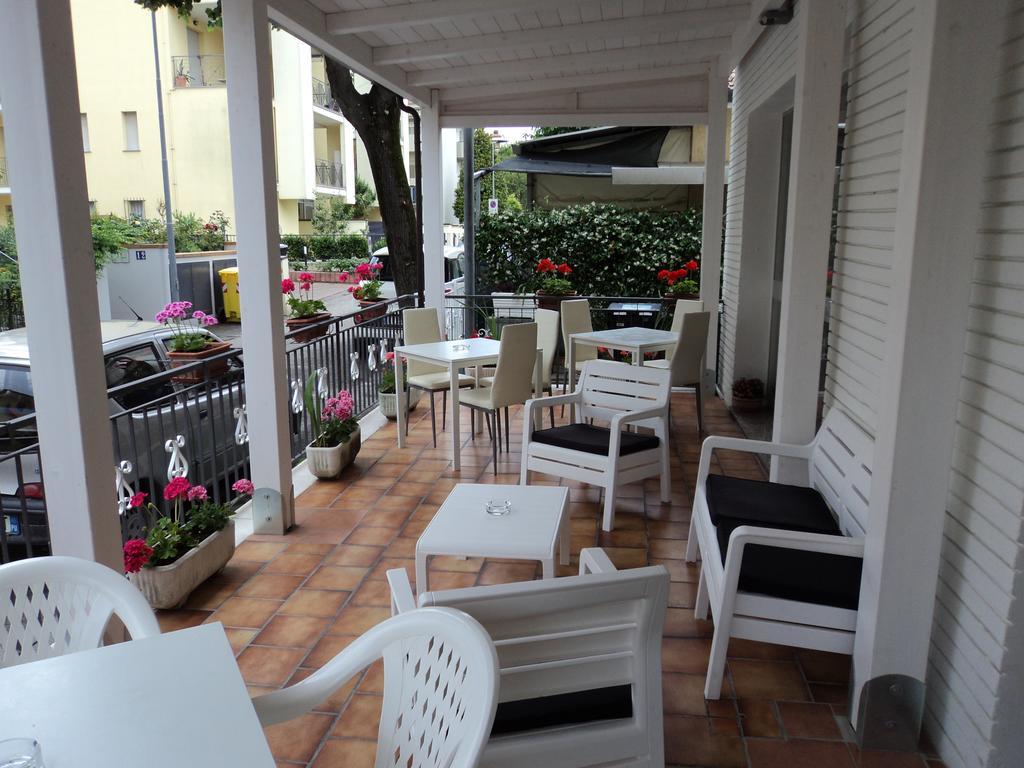 Hotel Villa Donati Viserbella di Rimini Exterior foto